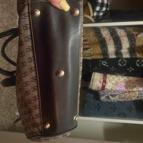 🖤used Dooney and Brourke🖤 - Picture 4 of 7